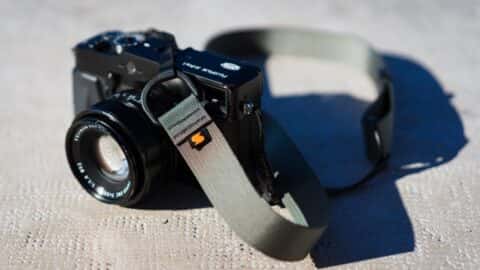 Simplr M1a Mirrorless Camera Strap Review at fujixpassion.com